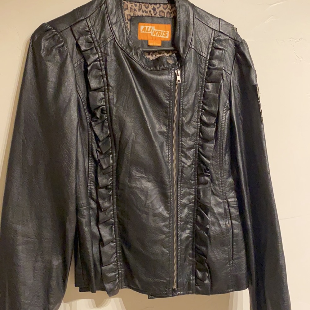Black Jacket - Picture 2 of 8
